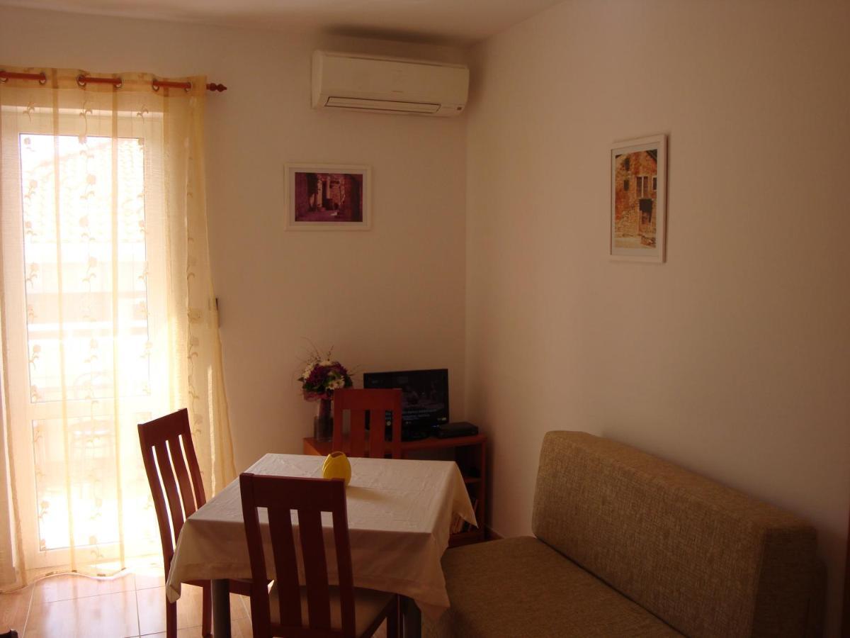 Apartments Dadic ツァヴタット 部屋 写真